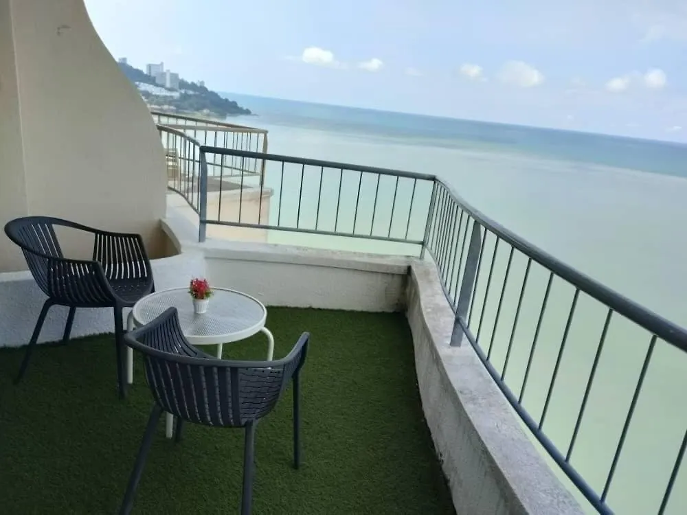 Beachfront Sea Tanjung Bungah  Μαλαισία